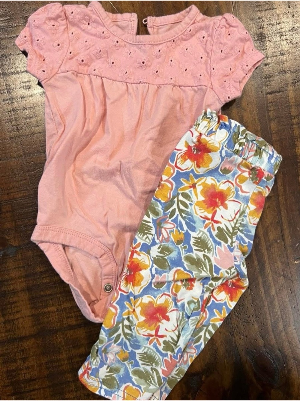 TWO Carter's set with a hot&light Pink Eyelet Bodysuit w Floral Leggings 6months